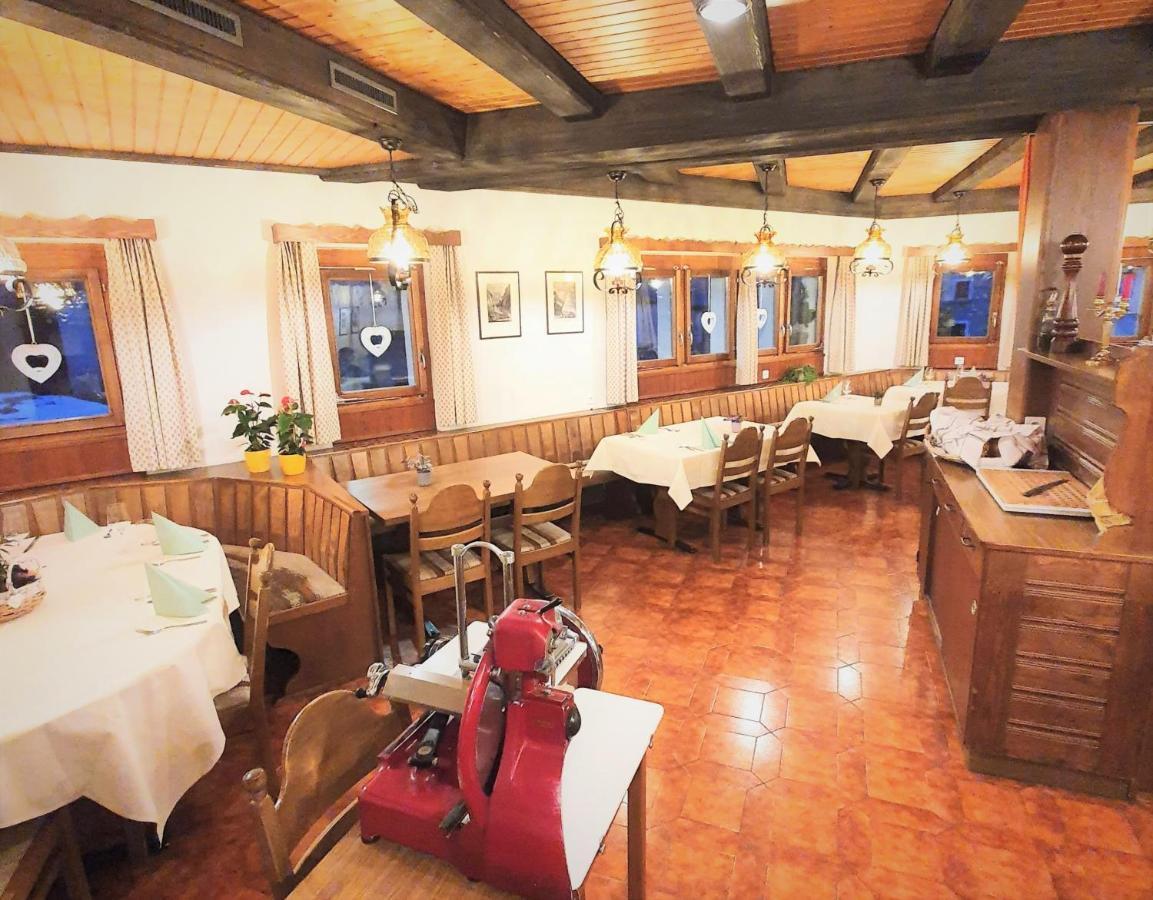Hotel-Restaurant Grina Simplon Экстерьер фото