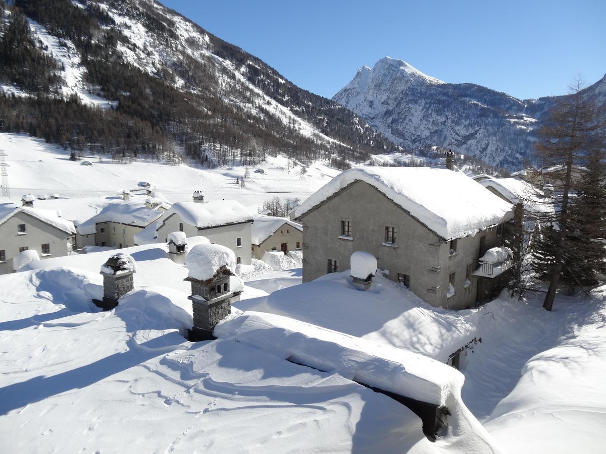 Hotel-Restaurant Grina Simplon Экстерьер фото